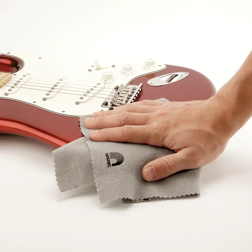 d-addario-pre-treated-polish-cloth-vorbehandeltes-poliertuch-f-r-gitarre-instrum image 1