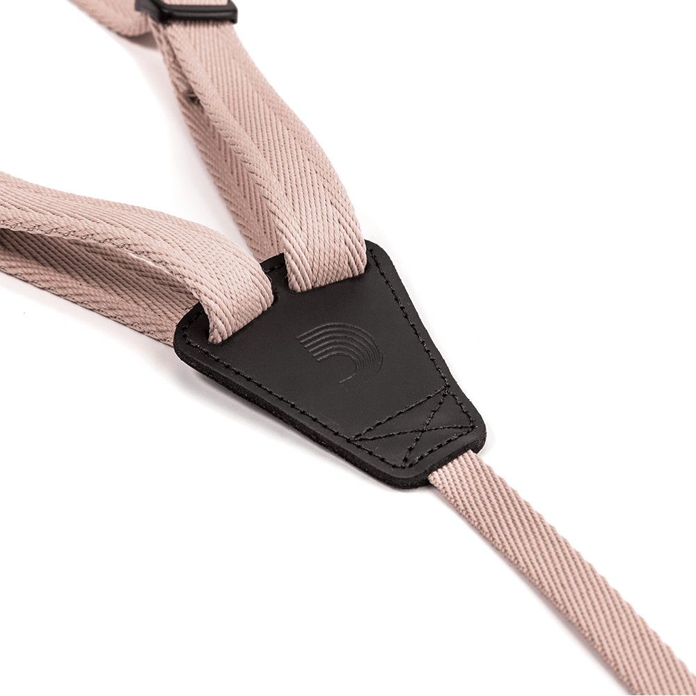 d-addario-eco-comfort-ukulele-gurt-soundhole-hook image 7