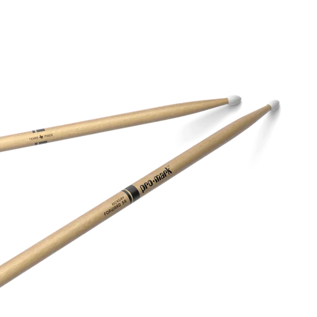 promark-classic-forward-5a-hickory-drumsticks-oval-nylon-tip-paar image 1
