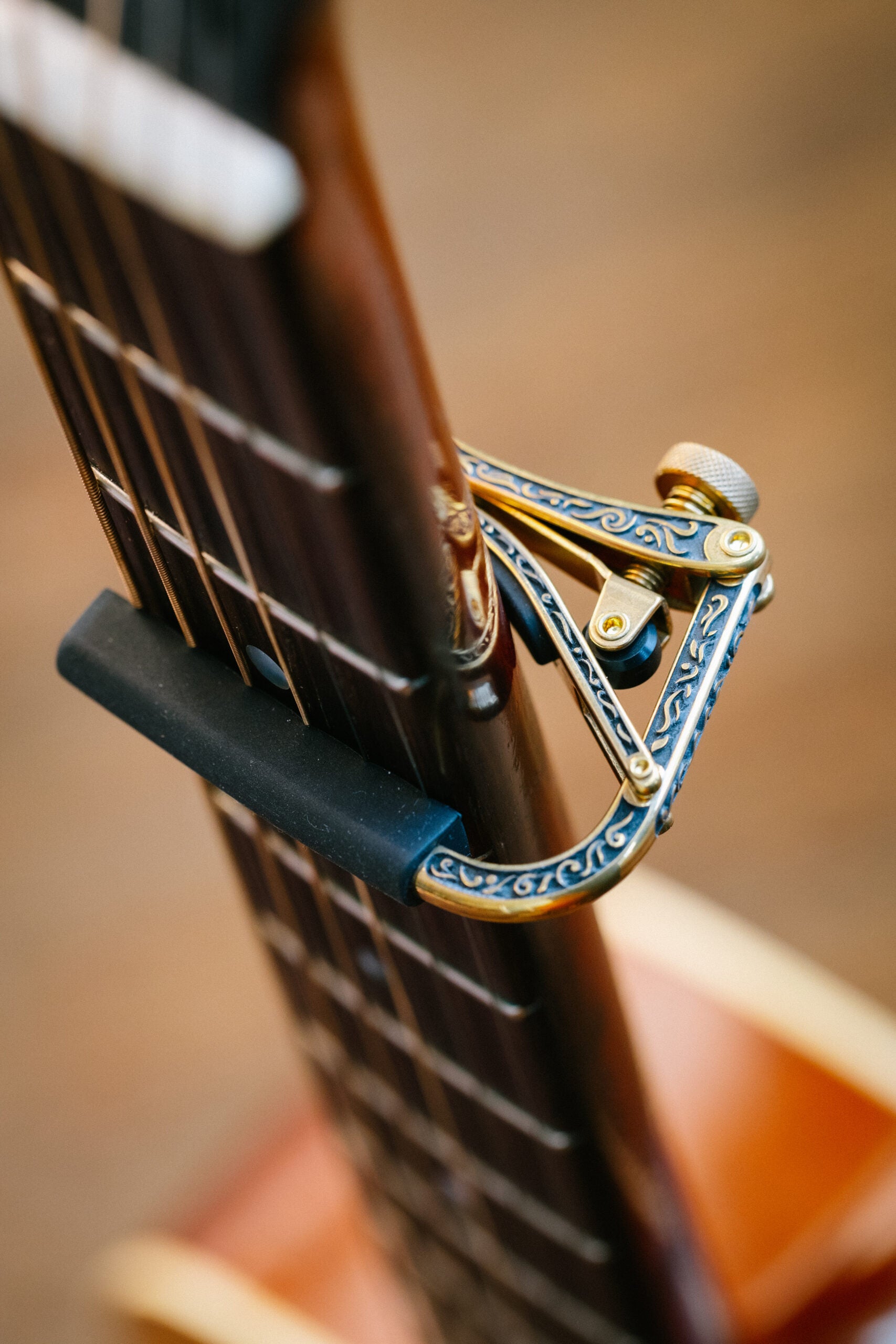 shubb-sequoia-messing-steel-string-kapo-anniversary-50 image 7